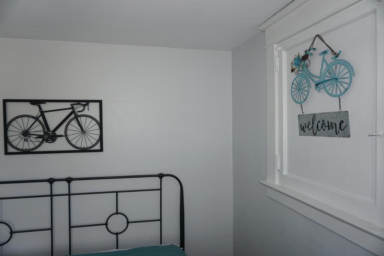 Charlevoix House - The Northside Bed and Breakfast Exteriör bild